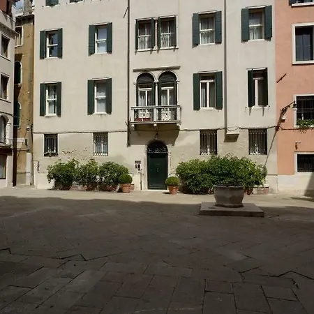 Corte Barozzi Aparthotel Venice