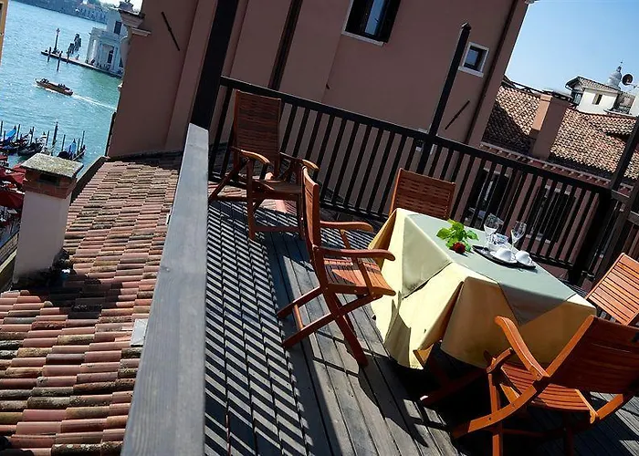 Corte Barozzi Lägenhetshotell Venedig